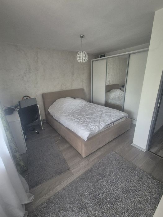 Casa de vanzare Pitesti la 2,5 km de centrul orasului Pitesti