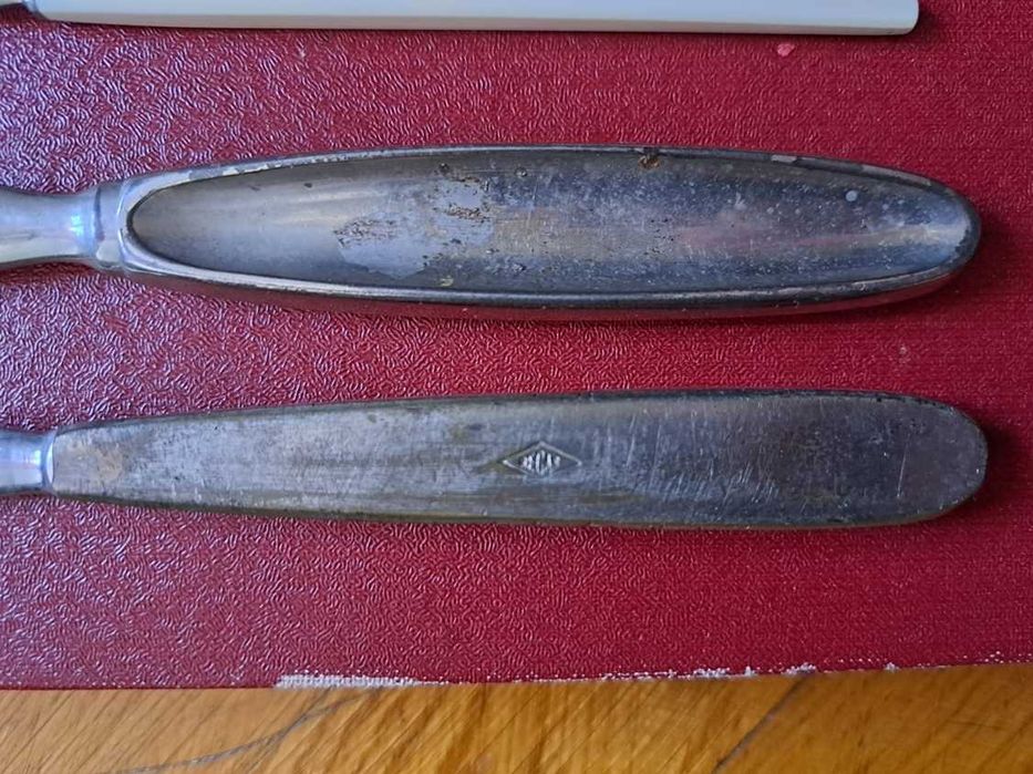 Ustensile dentist si ace vechi, intr-o cutie KOH - I - NOOR, anii '60