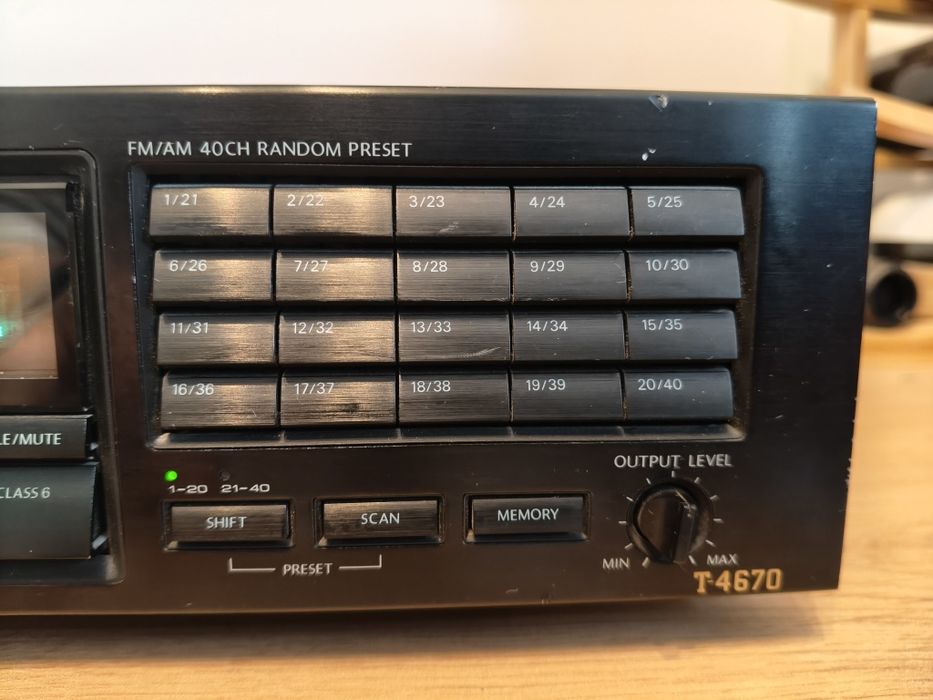 Tuner Onkyo T-4670