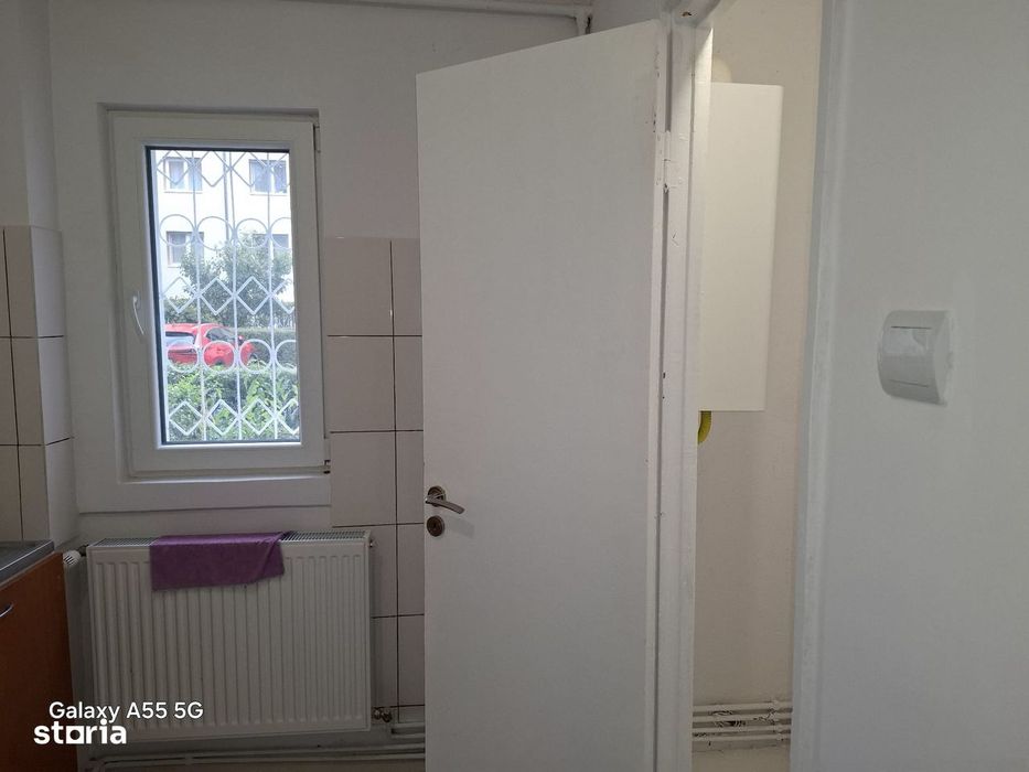 Apartament cu 2 camere in zona Gemenii, parter, balcon, RENOVAT !