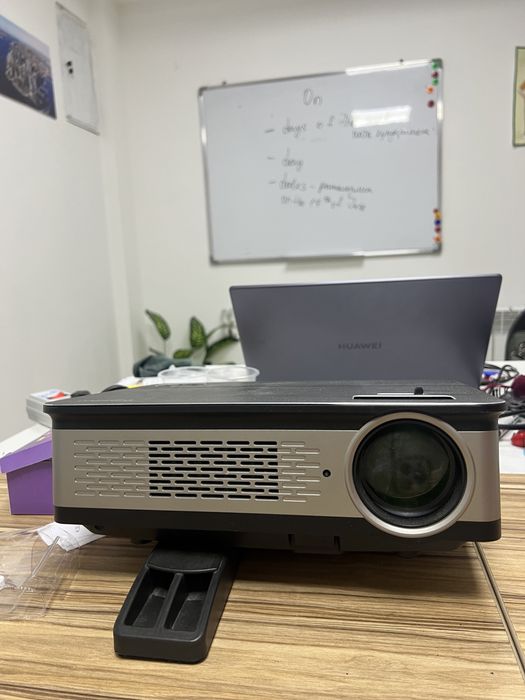 Проектор Rombica