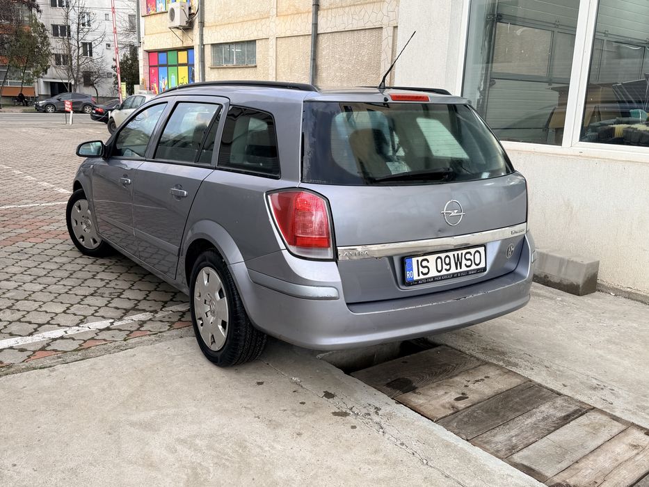 Opel Astra H 1.6 benzina an 2006