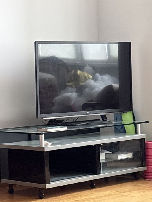 Телевизор LG в отличном состоянии