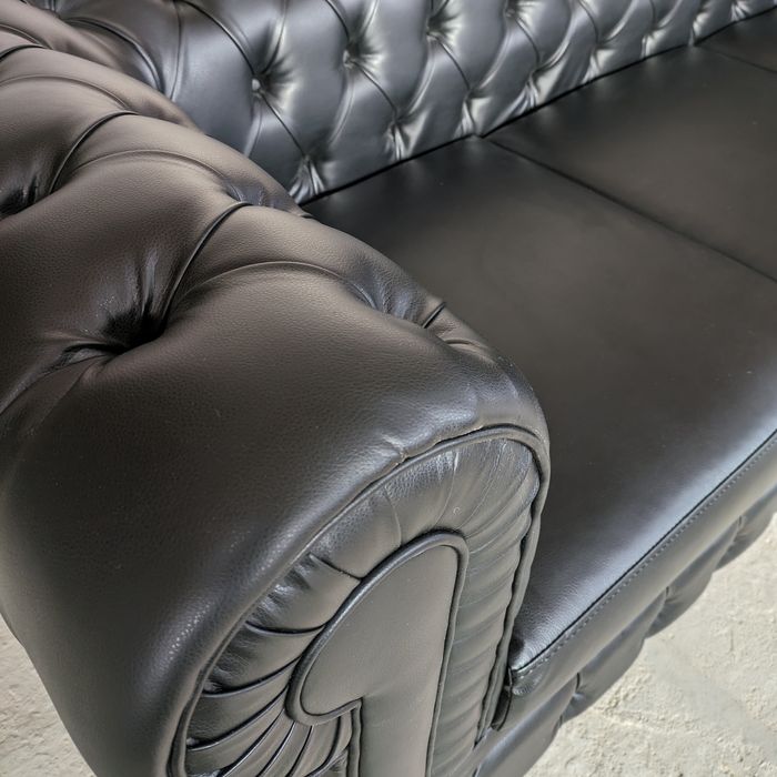 Диван Честер трёхместный