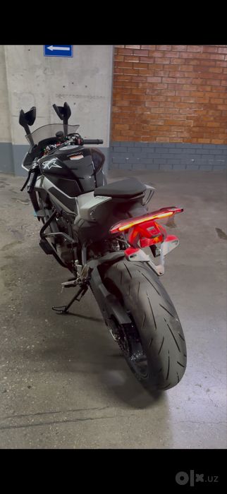 Cf moto 675sr-r продаю 6000 чиланзар  звонить торг уместе