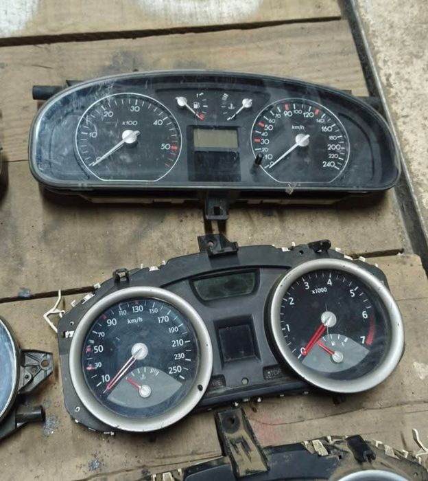 Ceasuri bord Renault diferite modele