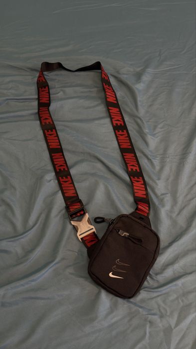 Чисто нова оригинална чанта NIKE