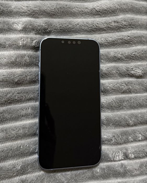 Продам iPhone 14