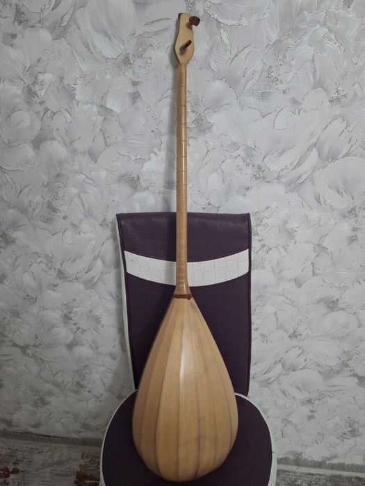 Продаётся Домбыра