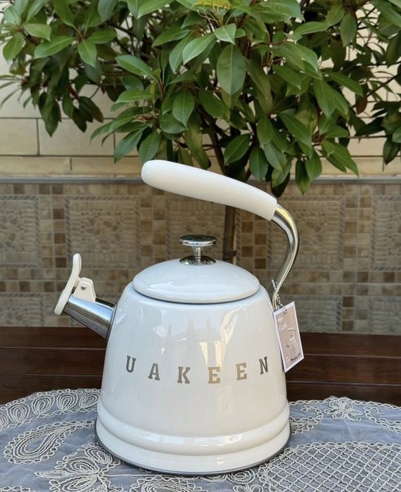 Эмалированный чайник Uakeen