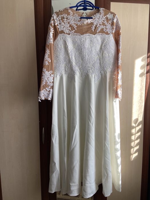 Продам платье