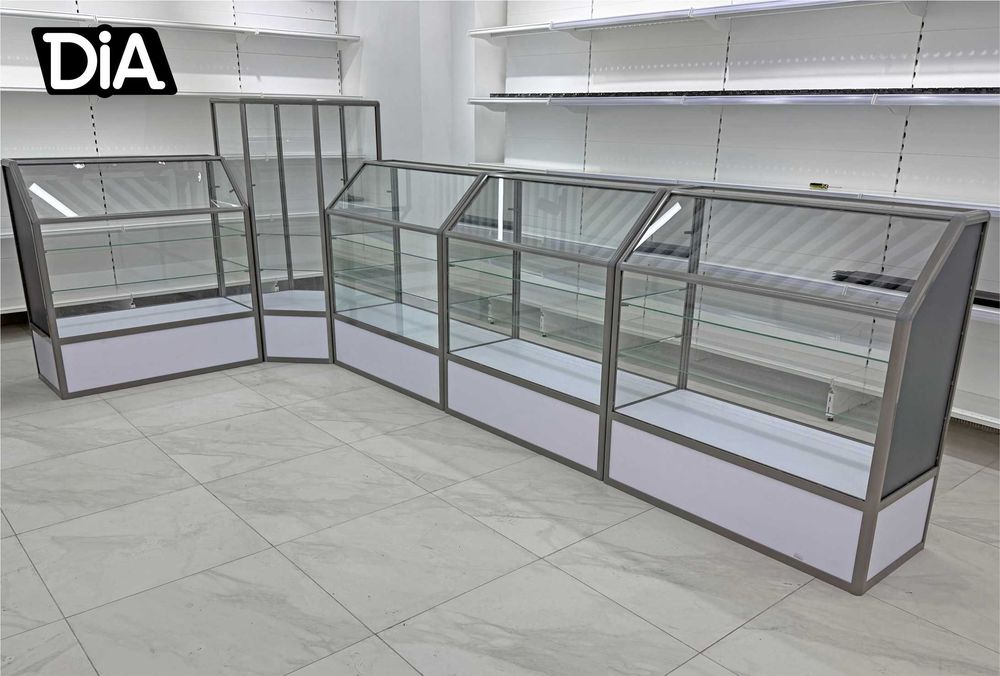 Прилавок витрина для магазина .