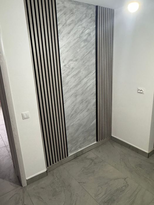 Apartament 2 camere,etaj 1, decomandat,zona Mal