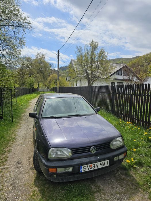Vand  vw golf 3 1.6 benzina