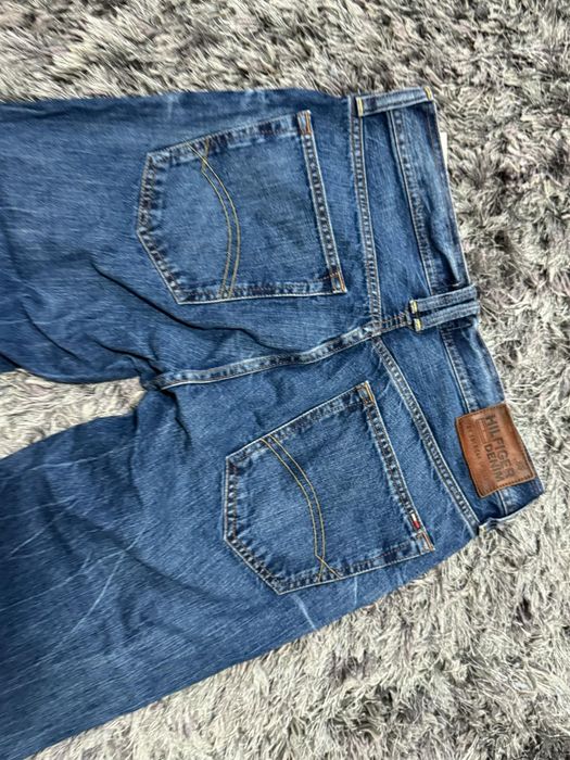 Blugi Tommy Hilfiger