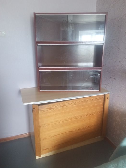 Отдам бесплатно стол