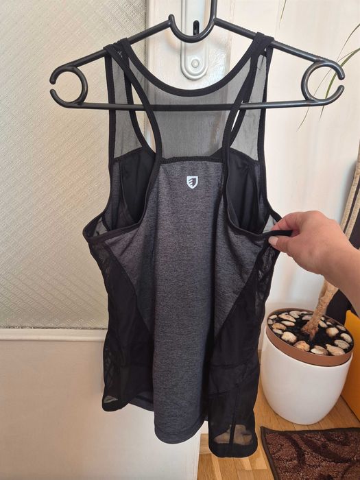 Спортен потник с бюстие Nike / Rasa