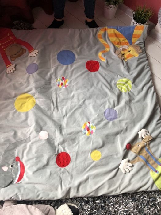 Детски принадлежности,както за забавление ,така и за носене