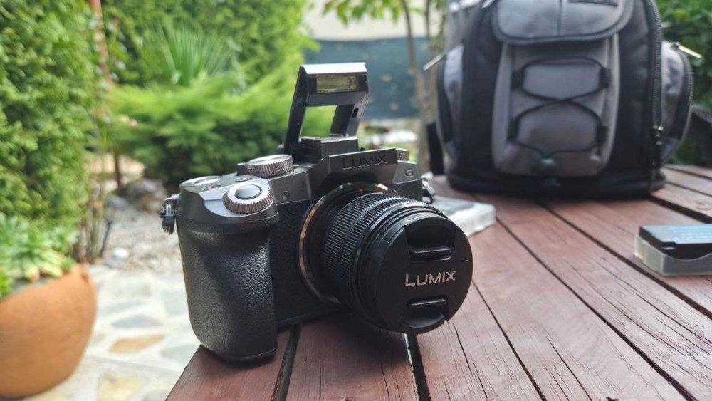 Panasonic Lumix G7 + обектив Panasonic Lumix G Vario 14-42mm O.I.S. II + 3 батерии + Tiffen ND филтър + Раница