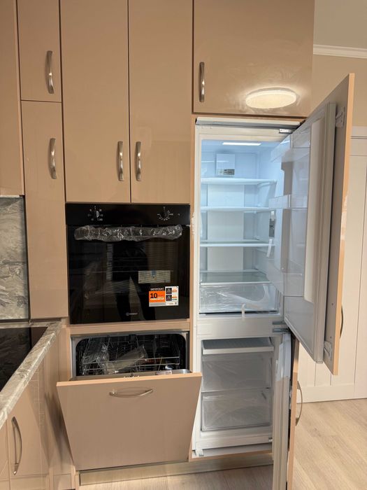 Продава се Двустаен апартамент в Търговище, Вароша - 66 кв.м за 711 €/кв.м - Снимка #5