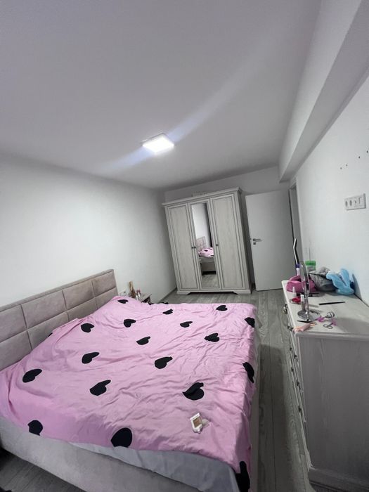 Vând apartament 2 camere + loc parcare subteran Maurer