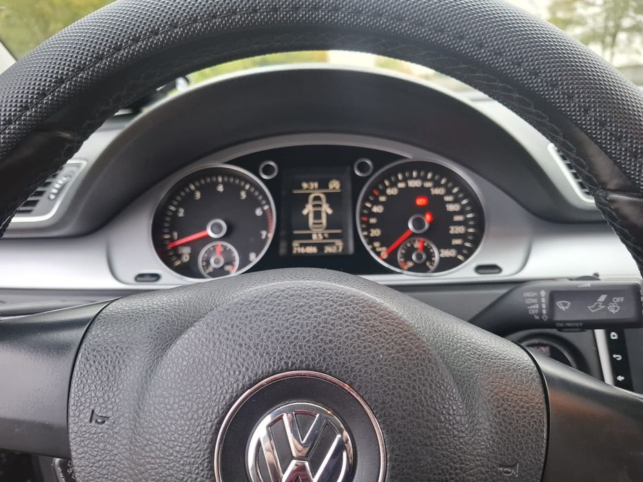VOLKSWAGEN Passat 2012 — imagine 4