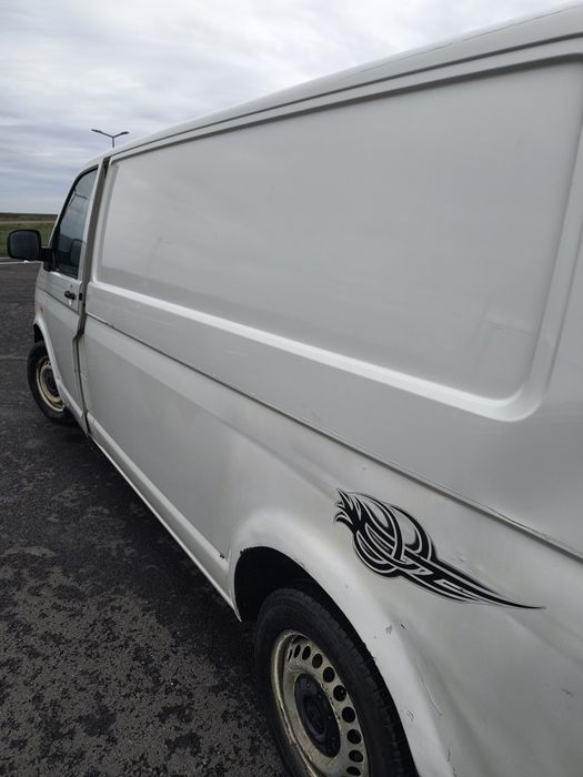 Vând Volkswagen Transporter