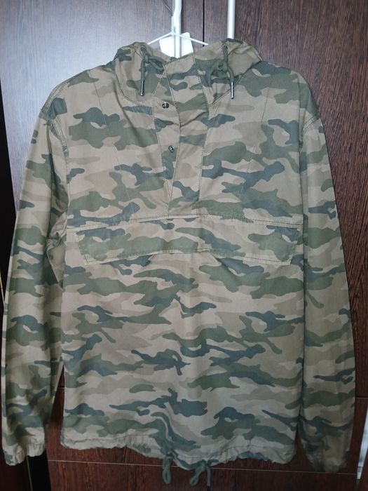 Jaketa de vant H&M model army