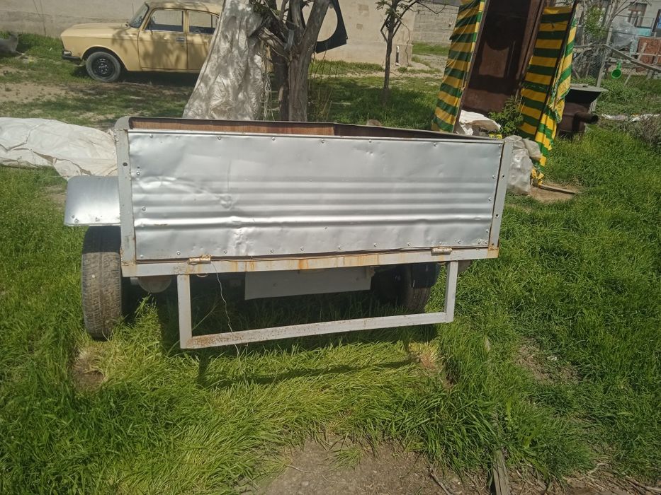 Прицеп сатылады 300000