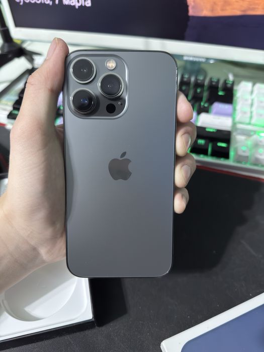 iPhone 13 pro graphite 256 gb