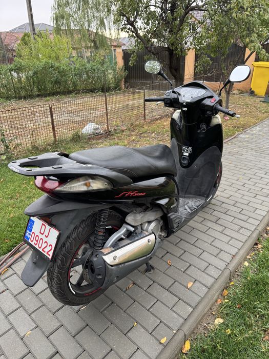 Honda SH 300i sport 2011 revizii la zi! Pret 2190€ neg