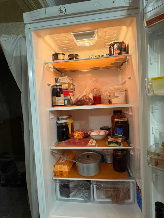 Продаю холодильник