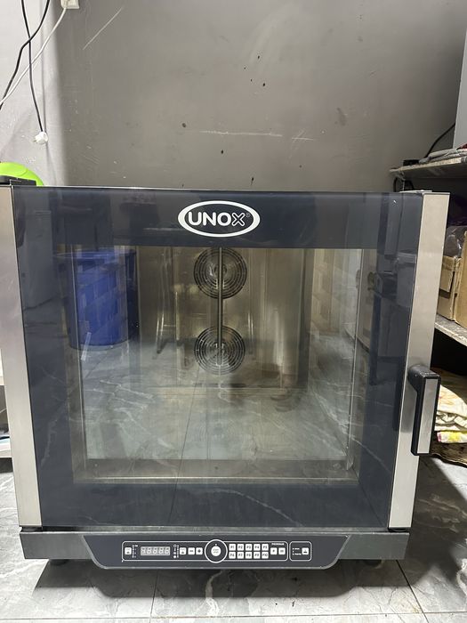 Unox пароконвектомат