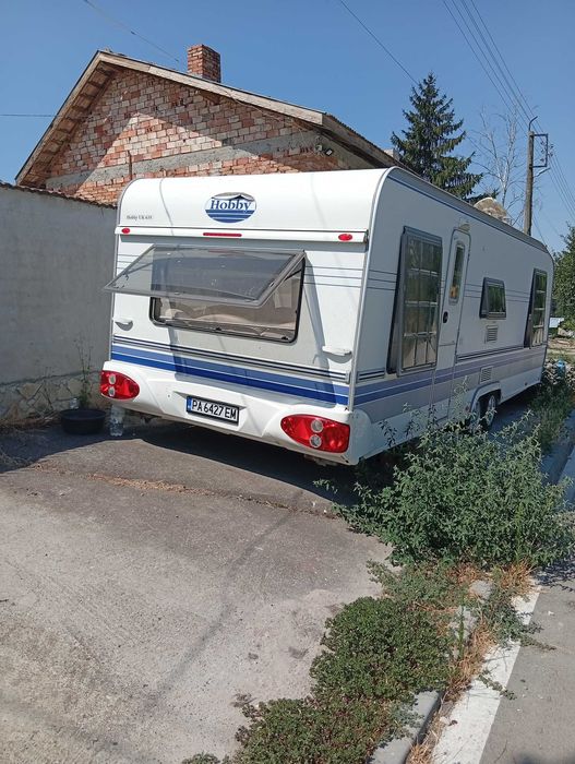 Продавам каравана 8 метра