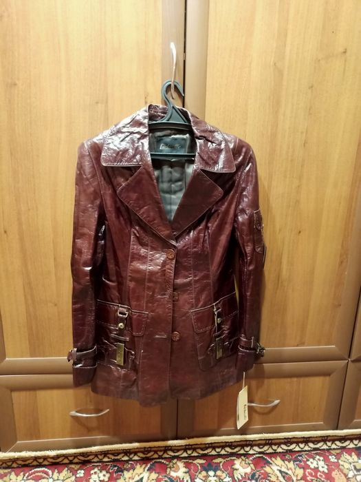 Продам кожаный пиджак