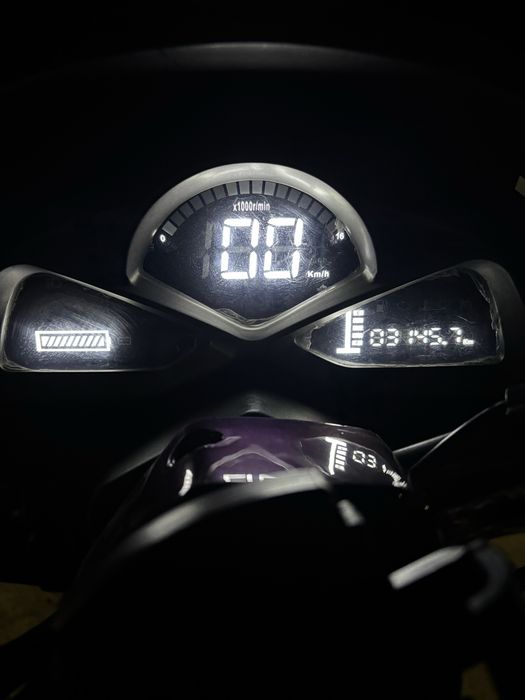 мопед Макси скутер