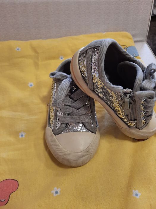 Детски обувки, гуменки, маратонки