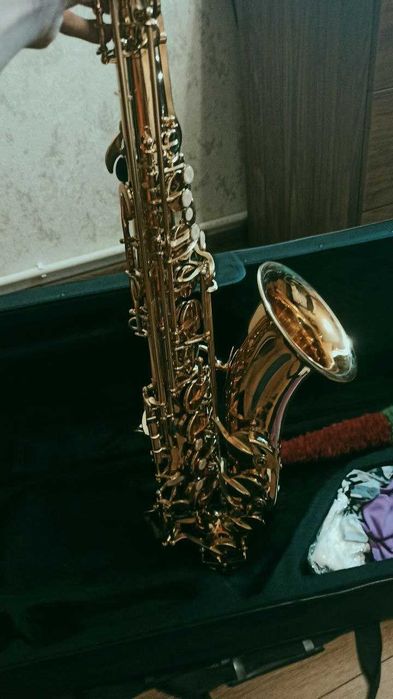 Продается саксофон тенор Yamaha