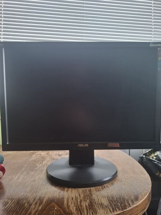 Монитор ASUS VW193 19