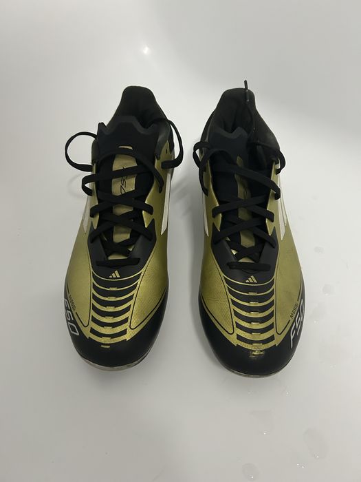 Ghete fotbal Adidas Messi F50