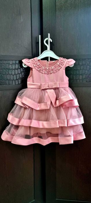 Продам платье для дев. 2-3 года
