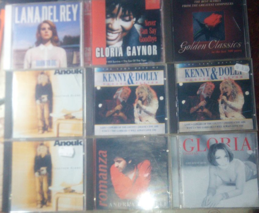 vând clăpari și masă de sticlă