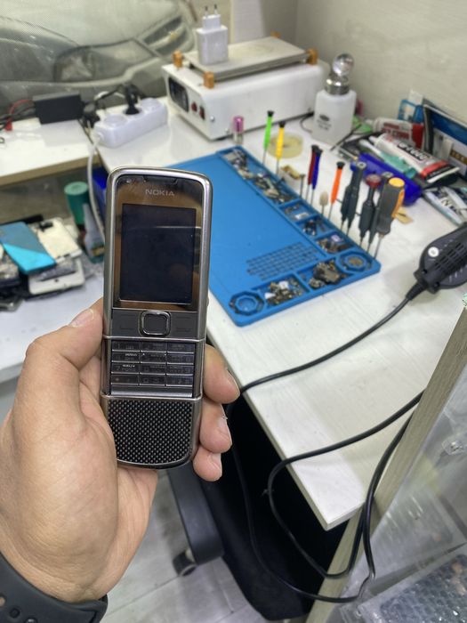 Nokia 8800 arginali holati ortacha aybi yoq