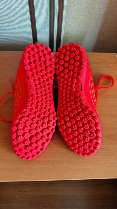 Футболни обувки (стоножки) Adidas Predator