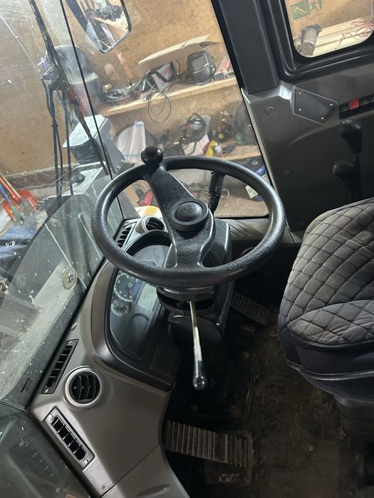 Продам погрузчик 2-кубовый