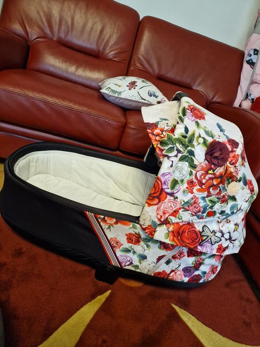 Cybex Platinum Spring Blossom Priam 3 зимен кош