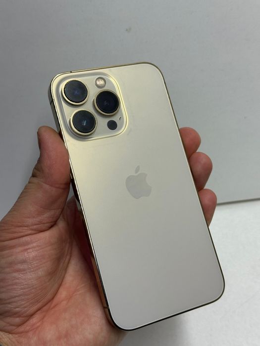 Продам Айфон 13 Про 256г