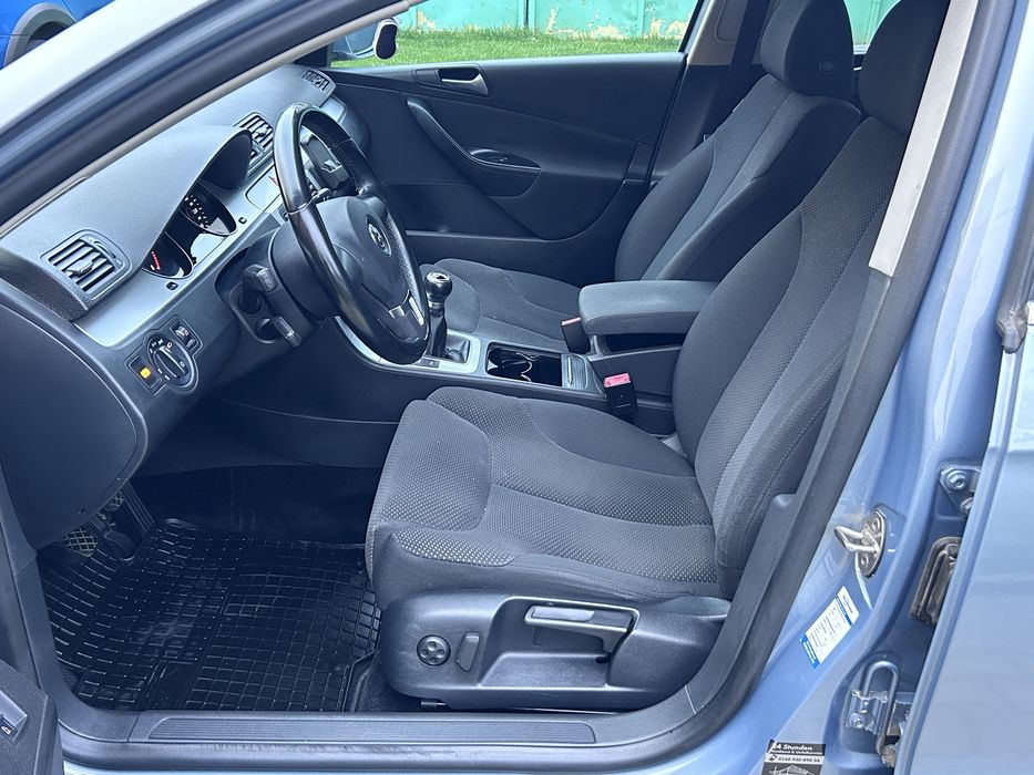Volkswagen Passat 2010 1.8 L TFSI 160 cp km reali stare impecabila