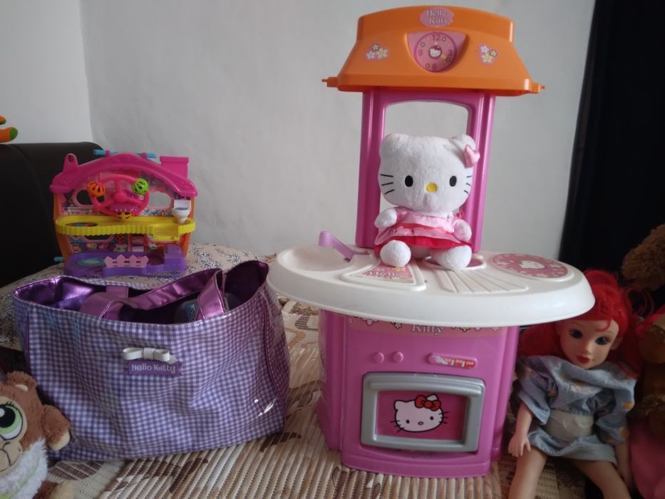 Plus hello kitty geantă Hello kity ,jucarie mare hello kitty 125 lei