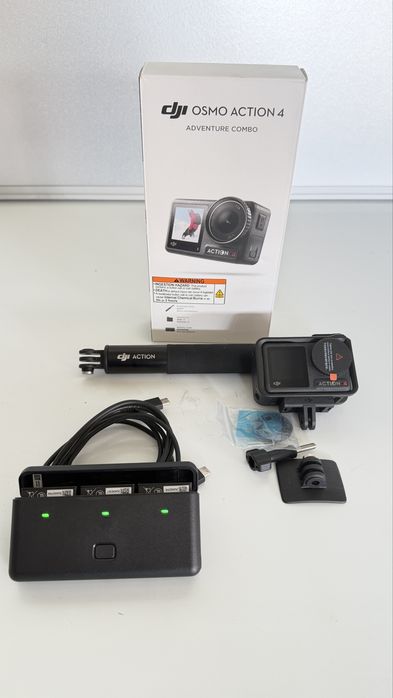 Camera DJI Osmo Action 4 Adventure Combo – Ca Nouă, Set Complet